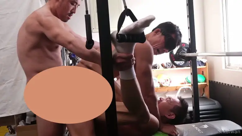 HASH和运动教练三人无T互淦 | 视频