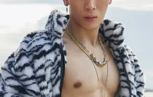 AWESOME NO.21 HAILI | 写真+视频