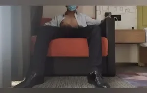 西装男无T淦身寸肌肉男 | 视频