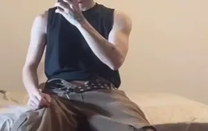 网红KK不想睡 | 视频