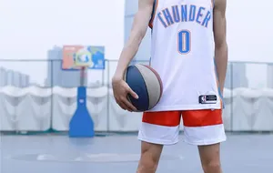 蒙面男神 篮球体育生 | 写真